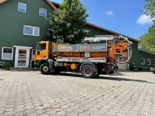 Kanalreinigungsfahrzeug.jpg